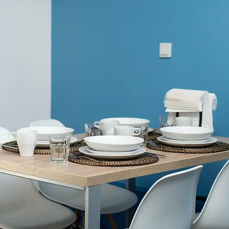 Quattro Apartmanhotel 3*
